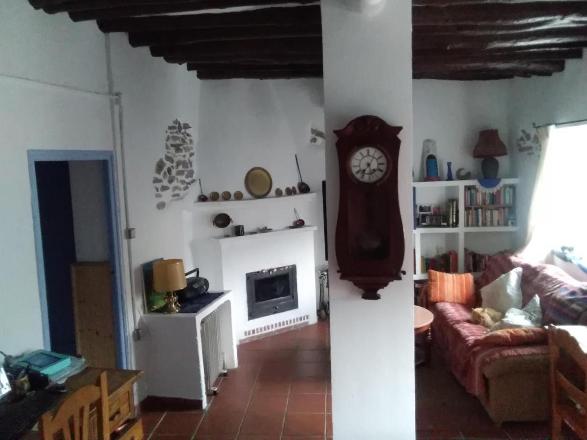 La Flecha Hostel Abrucena Bagian luar foto