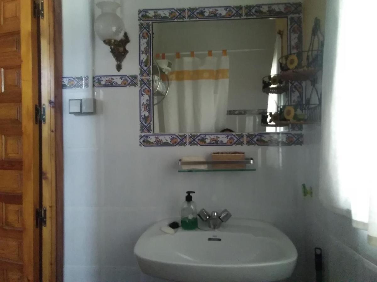 La Flecha Hostel Abrucena Bagian luar foto