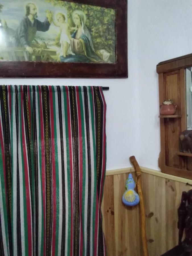 La Flecha Hostel Abrucena Bagian luar foto