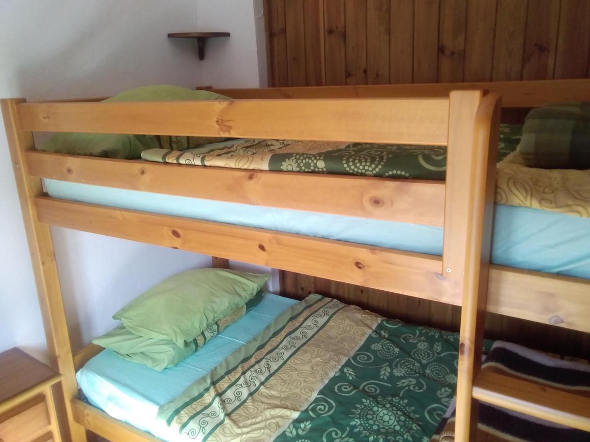 La Flecha Hostel Abrucena Bagian luar foto