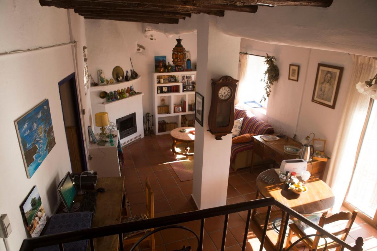 La Flecha Hostel Abrucena Bagian luar foto