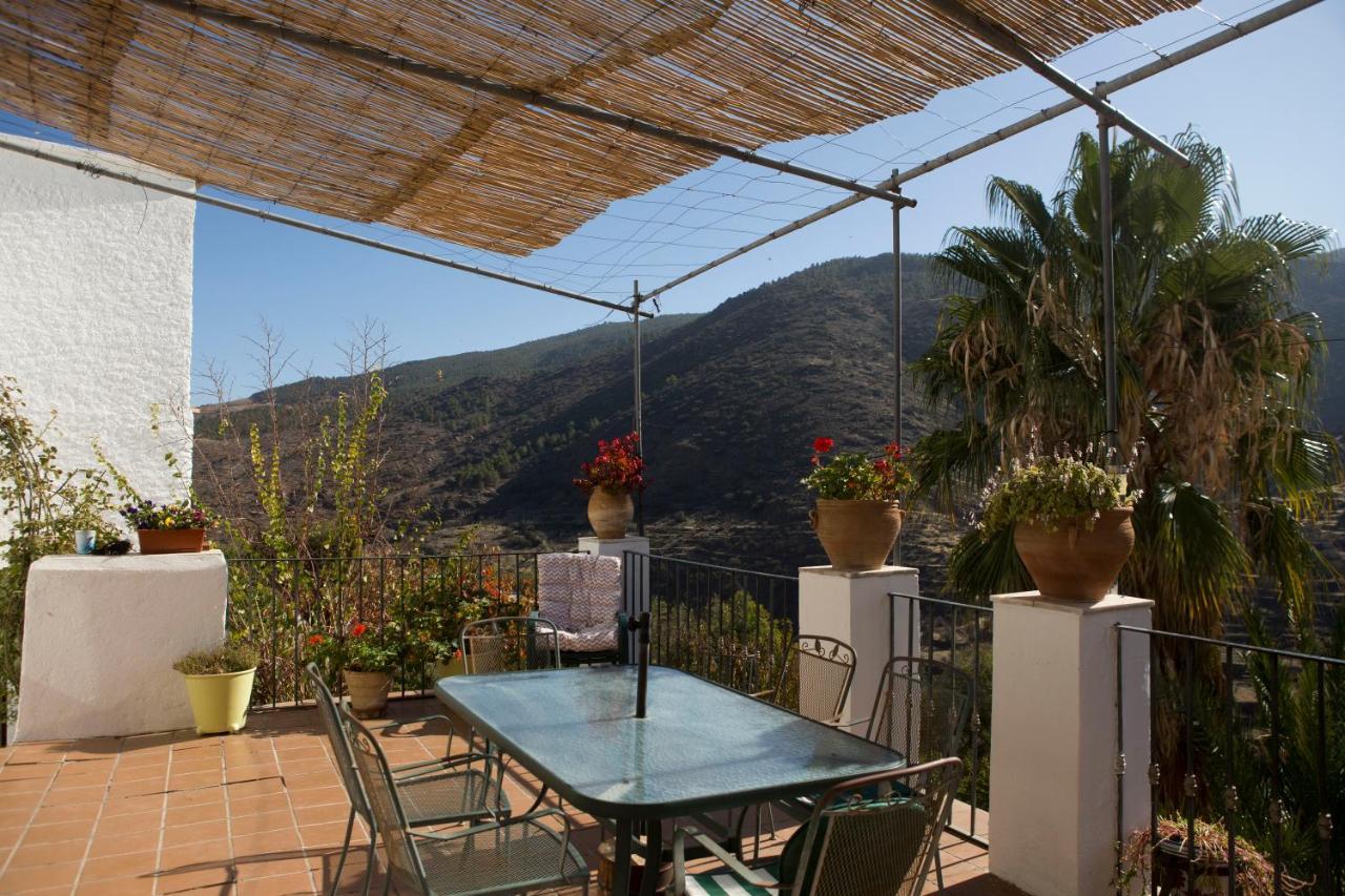 La Flecha Hostel Abrucena Bagian luar foto