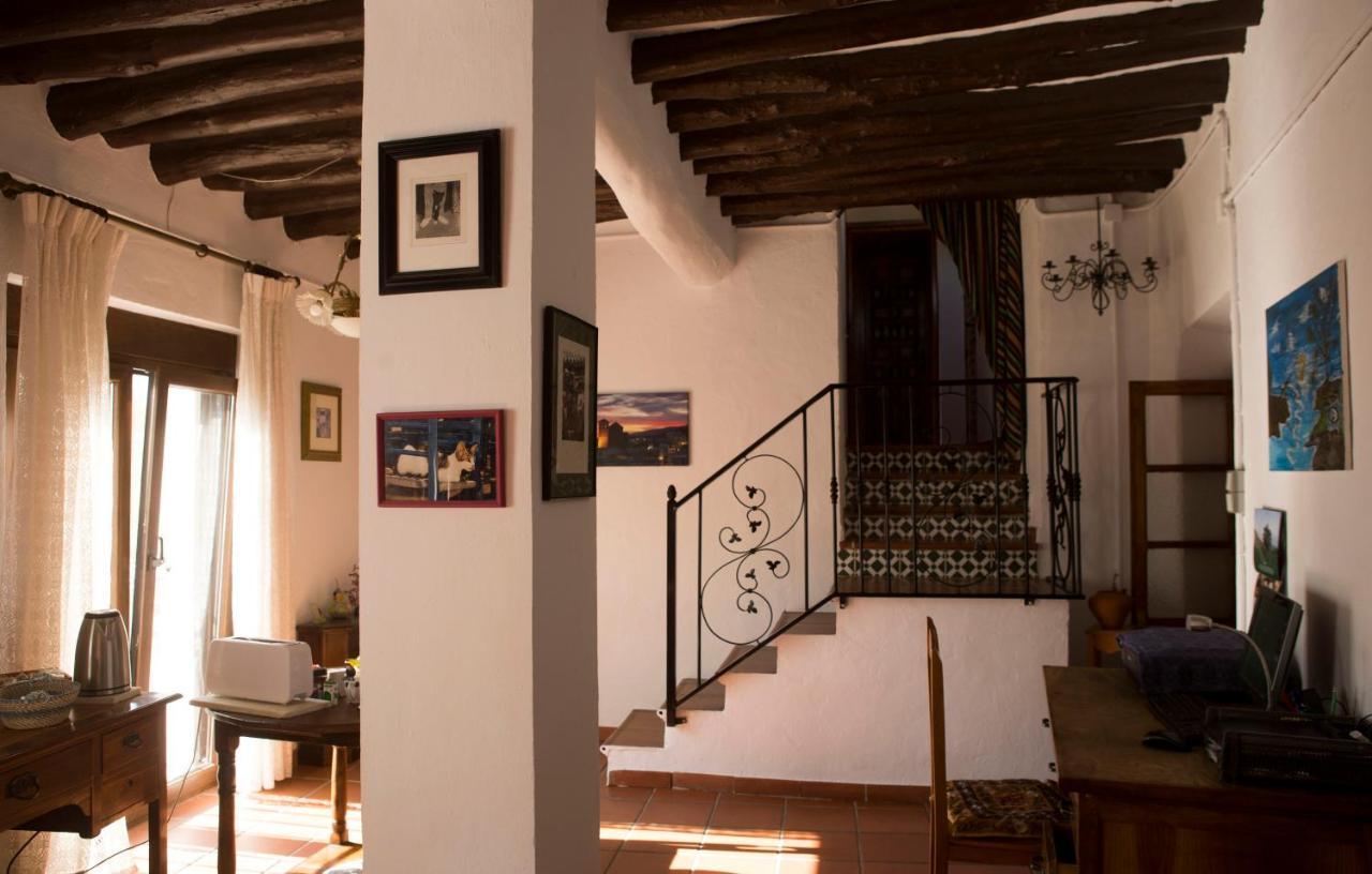 La Flecha Hostel Abrucena Bagian luar foto
