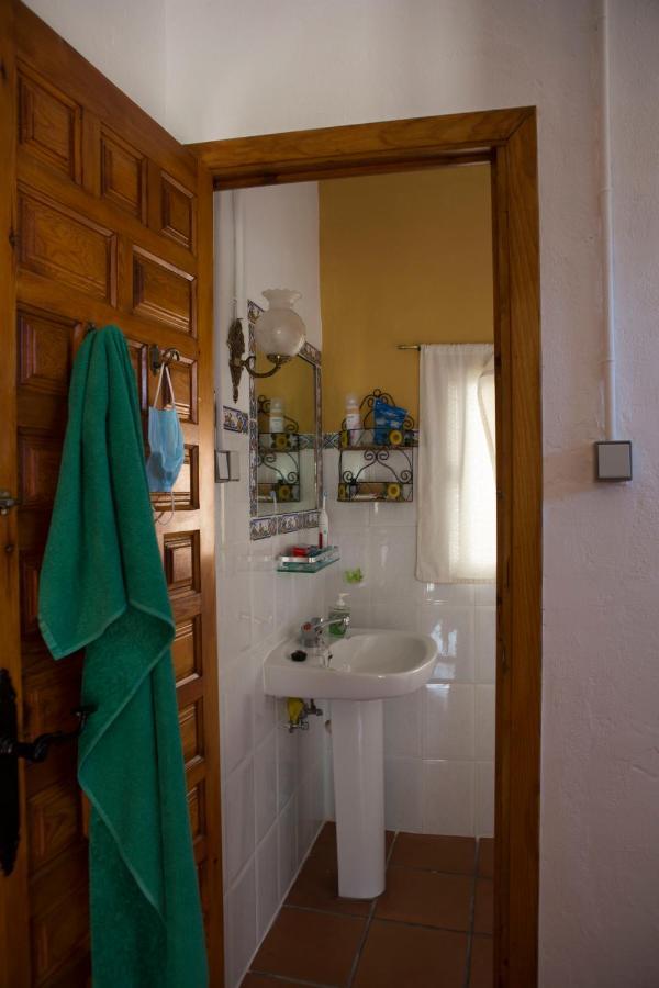 La Flecha Hostel Abrucena Bagian luar foto